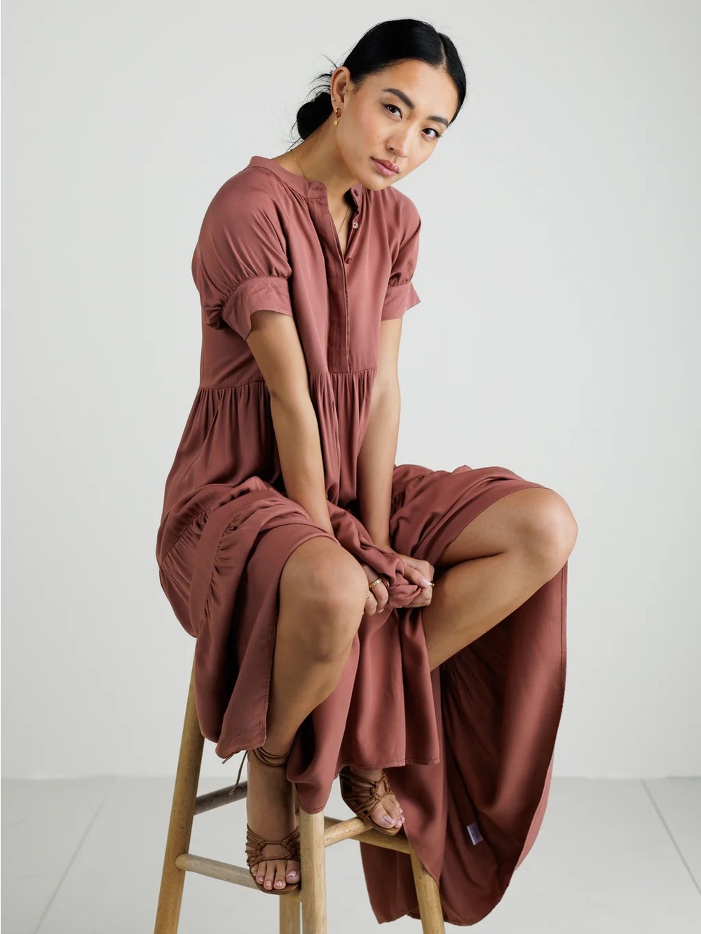 Amanda Tiered Dress in Raisin EUC